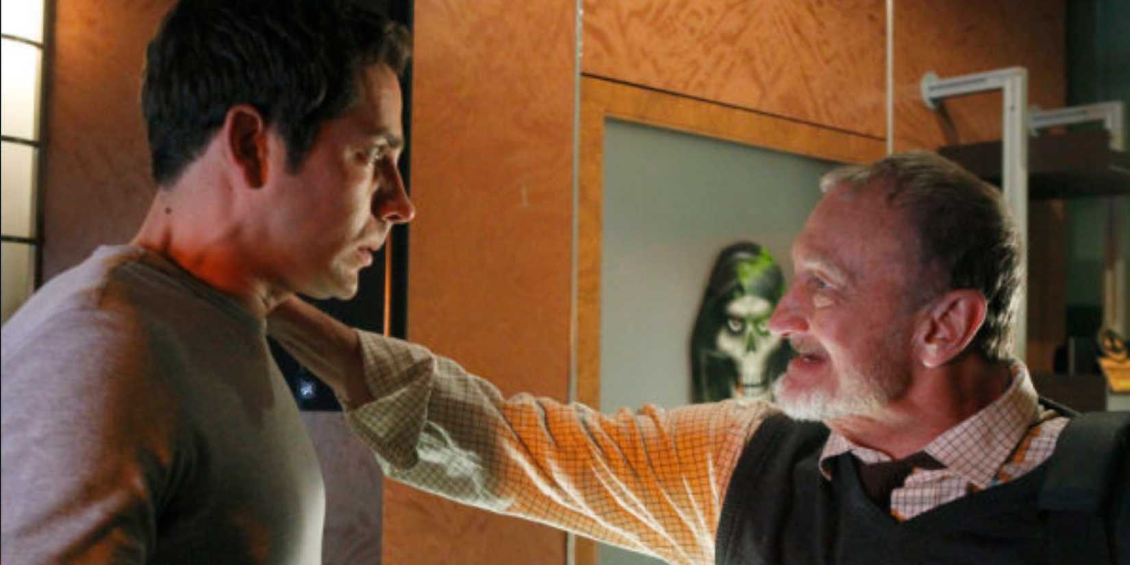Chuck Bartowski (Zachary Levi) is confronted by Stanley Wheelwright (Robert Englund) in "Chuck versus the Aisle of Terror" on 'Chuck'