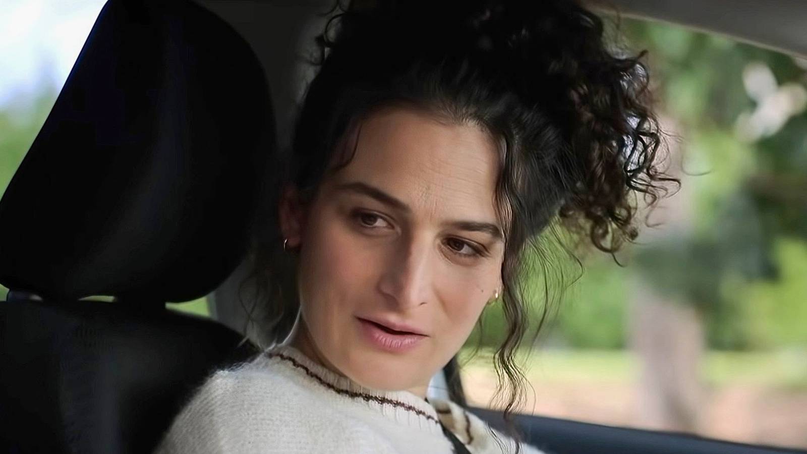 ‘Forgotten Island’s Manny Jacinto and Jenny Slate Want Audiences To Remember Their Forgotten Rom-Com ‘Forgotten Island’s Manny Jacinto and Jenny Slate Want Audiences To Remember Their Forgotten Rom-Com