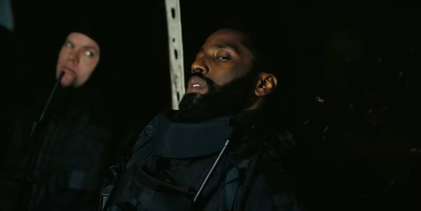 John-David-Washington in the Tenet opening scene