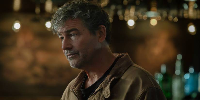 Kyle Chandler in Lanterns Episode 4