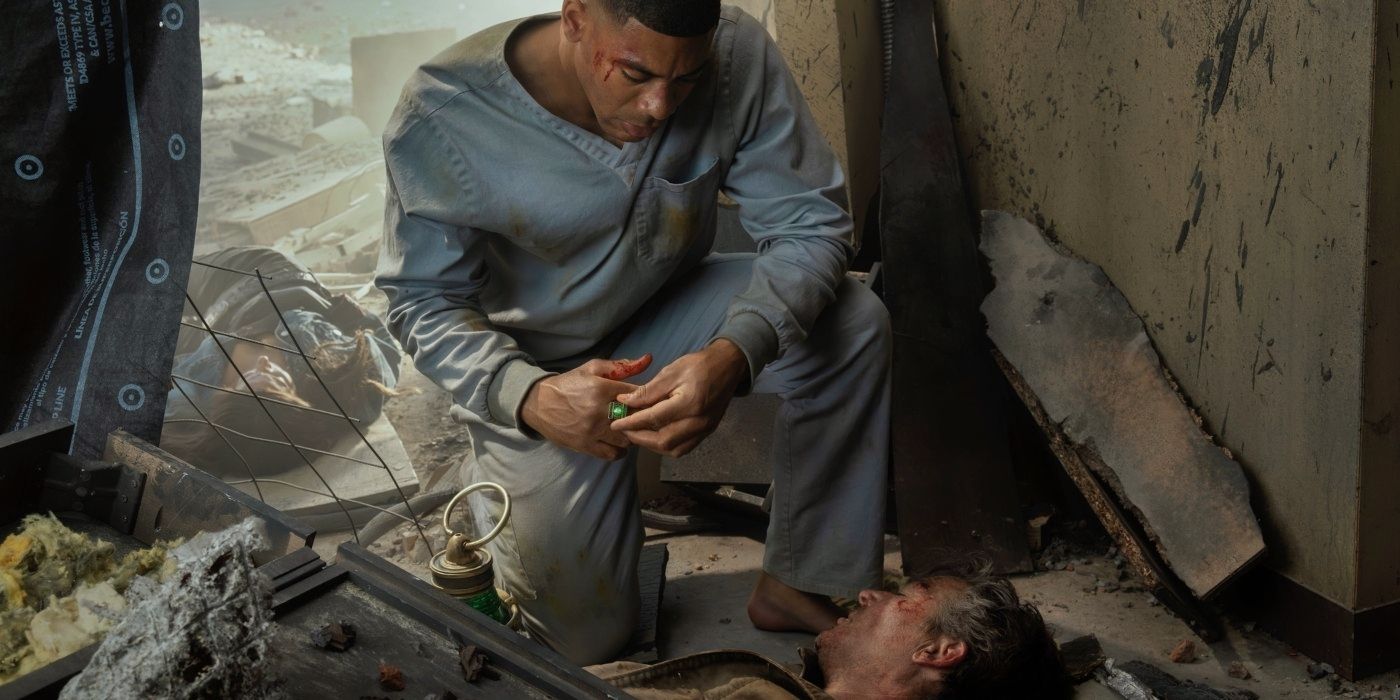 Aaron Pierre and Kyle Chandler in Lanterns Episode 5