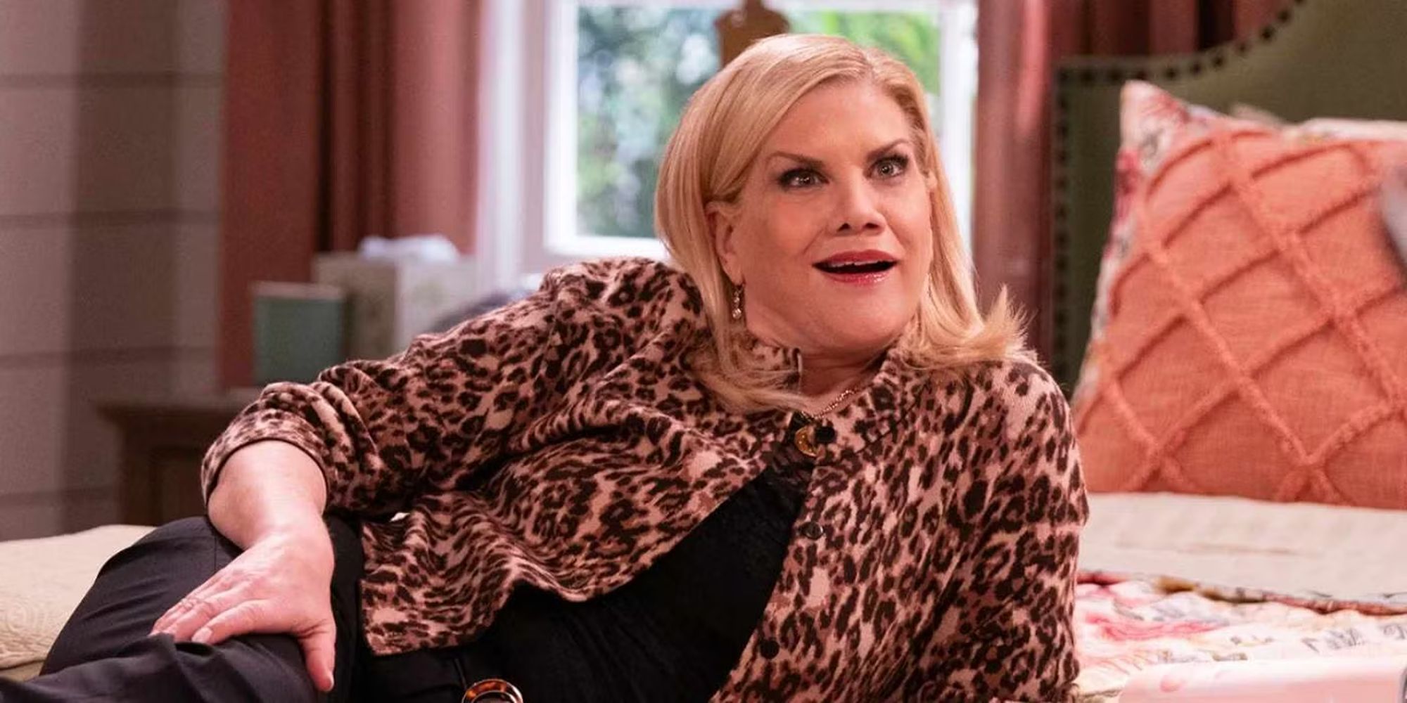 10 Most Perfect Sitcoms of the Last 5 Years, Ranked image