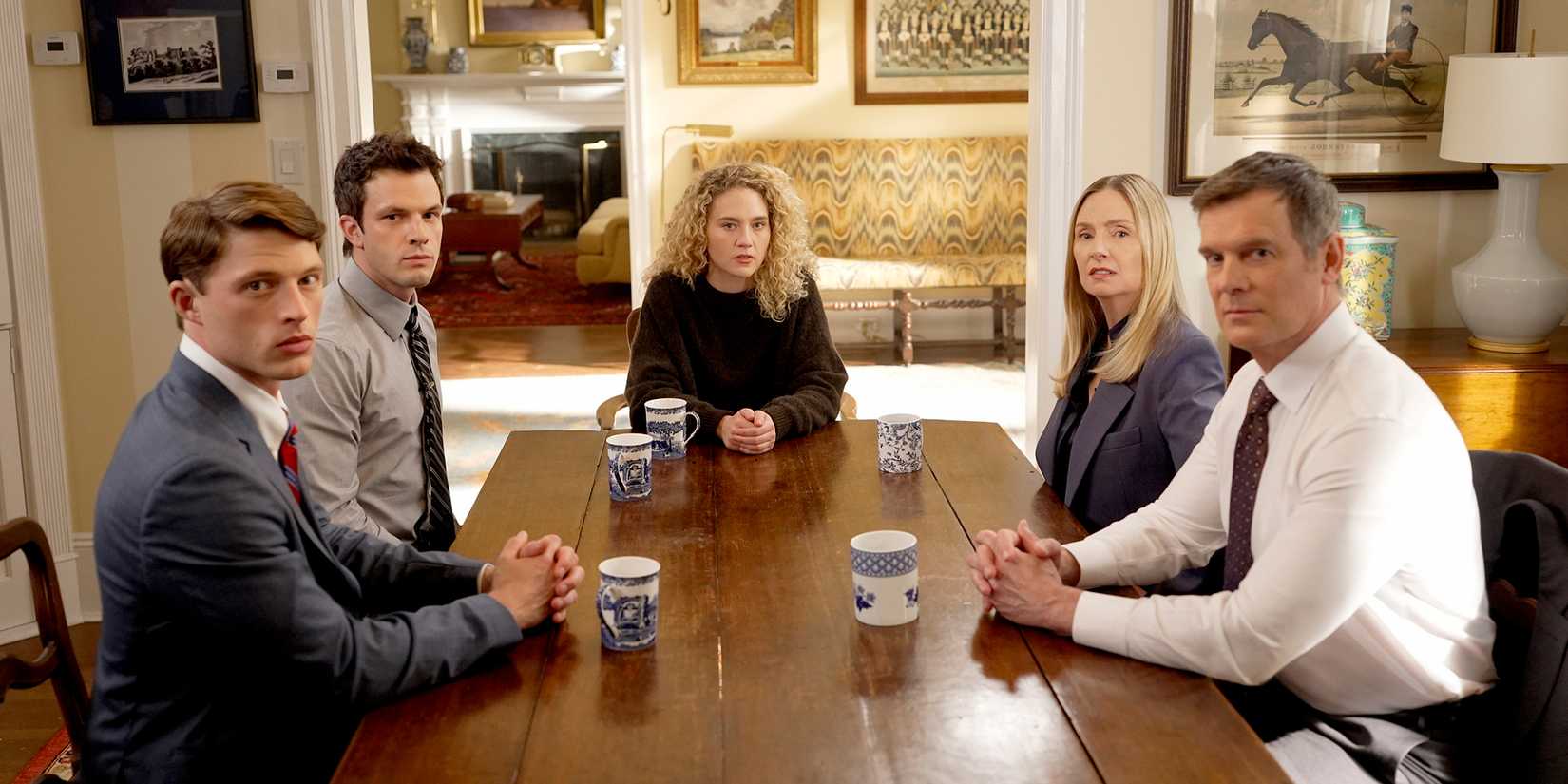 Taylor Bloom, Tommy O'Brien, Kat Cunning, Hope Davis, and Peter Krause in Line of Fire