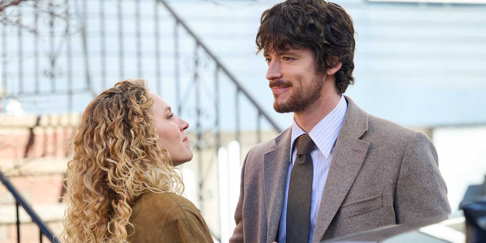 Kat Cunning and Pico Alexander in Line of Fire