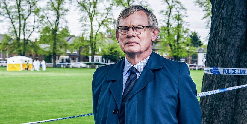 Martin Clunes as DCI Colin Sutton at a crime scene in the ITV television series Manhunt