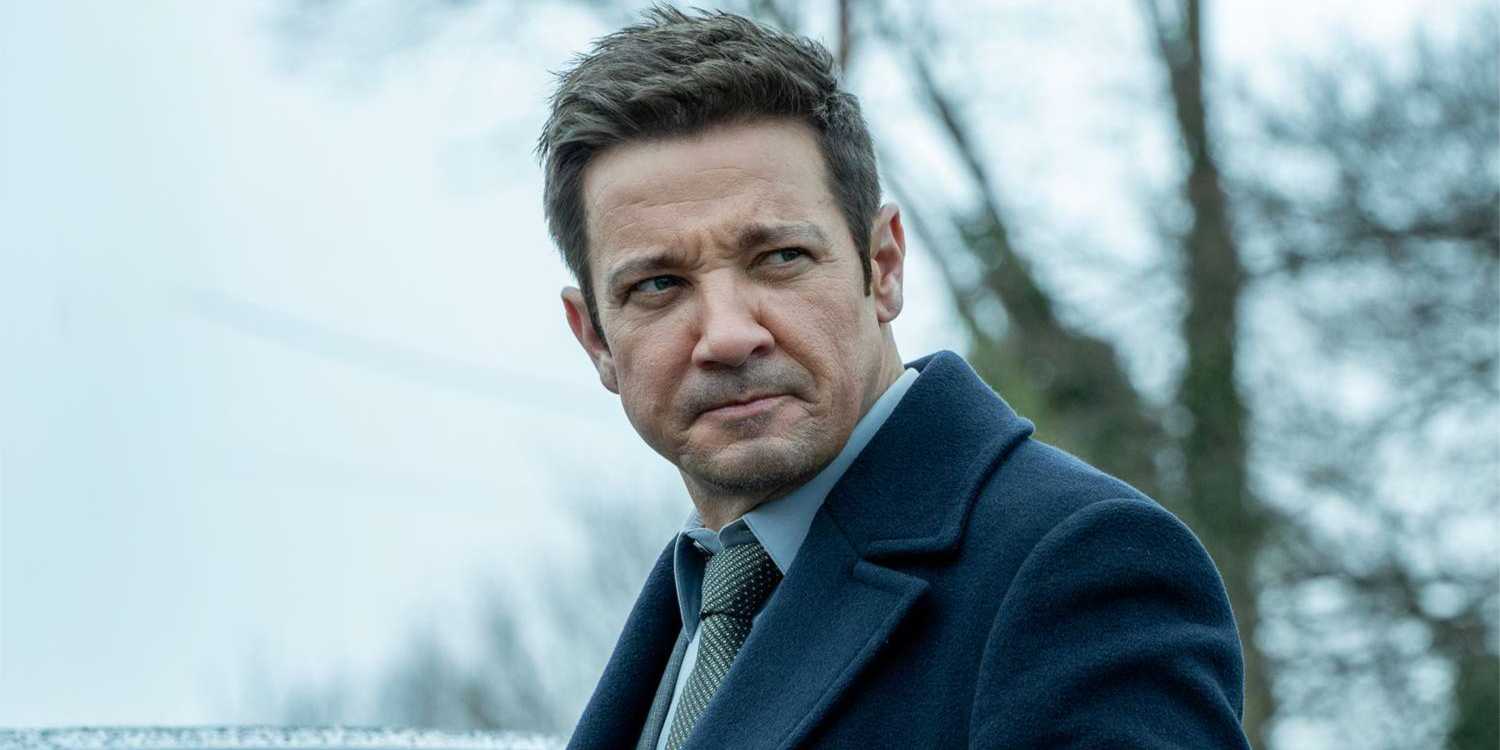 Jeremy Renner as Mike McLusky in Mayor of Kingstown.