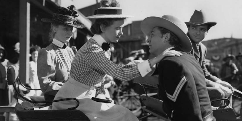 Teresa Wright and Robert Mitchum in 'Pursued'