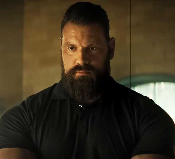 Paul "Paulie" van Hoven (Olivier Richters) in 'Reacher' Season 3.