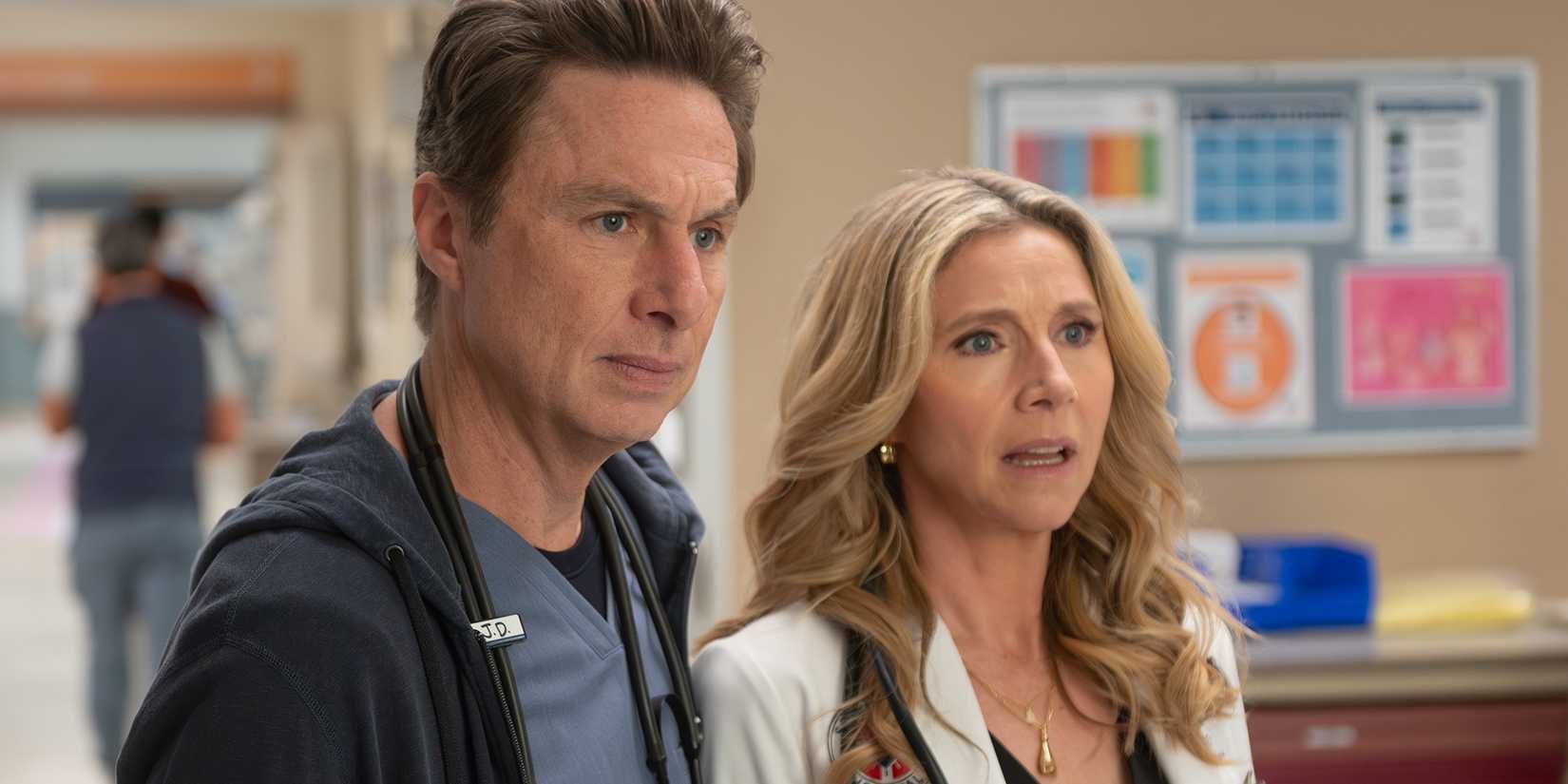 Zach Braff and Sarah Chalke in Scrubs Season 2
