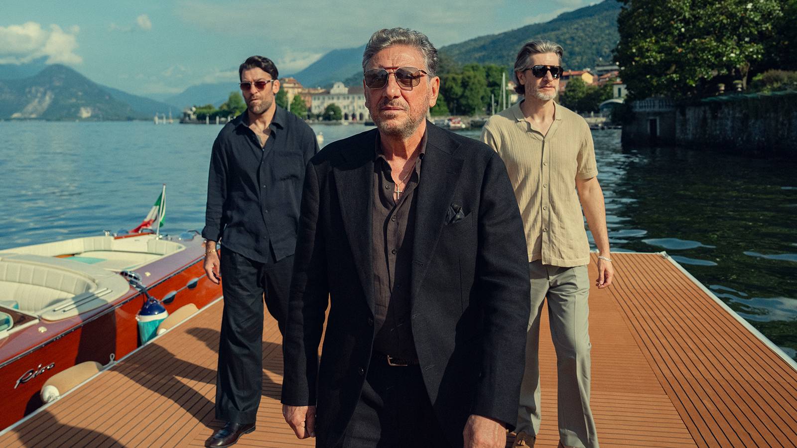 Netflix’s Guy Ritchie Crime Thriller Is Officially a 10/10 Hit