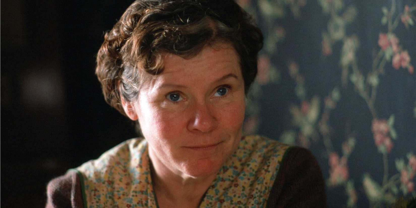 Vera looking up happily in Vera Drake