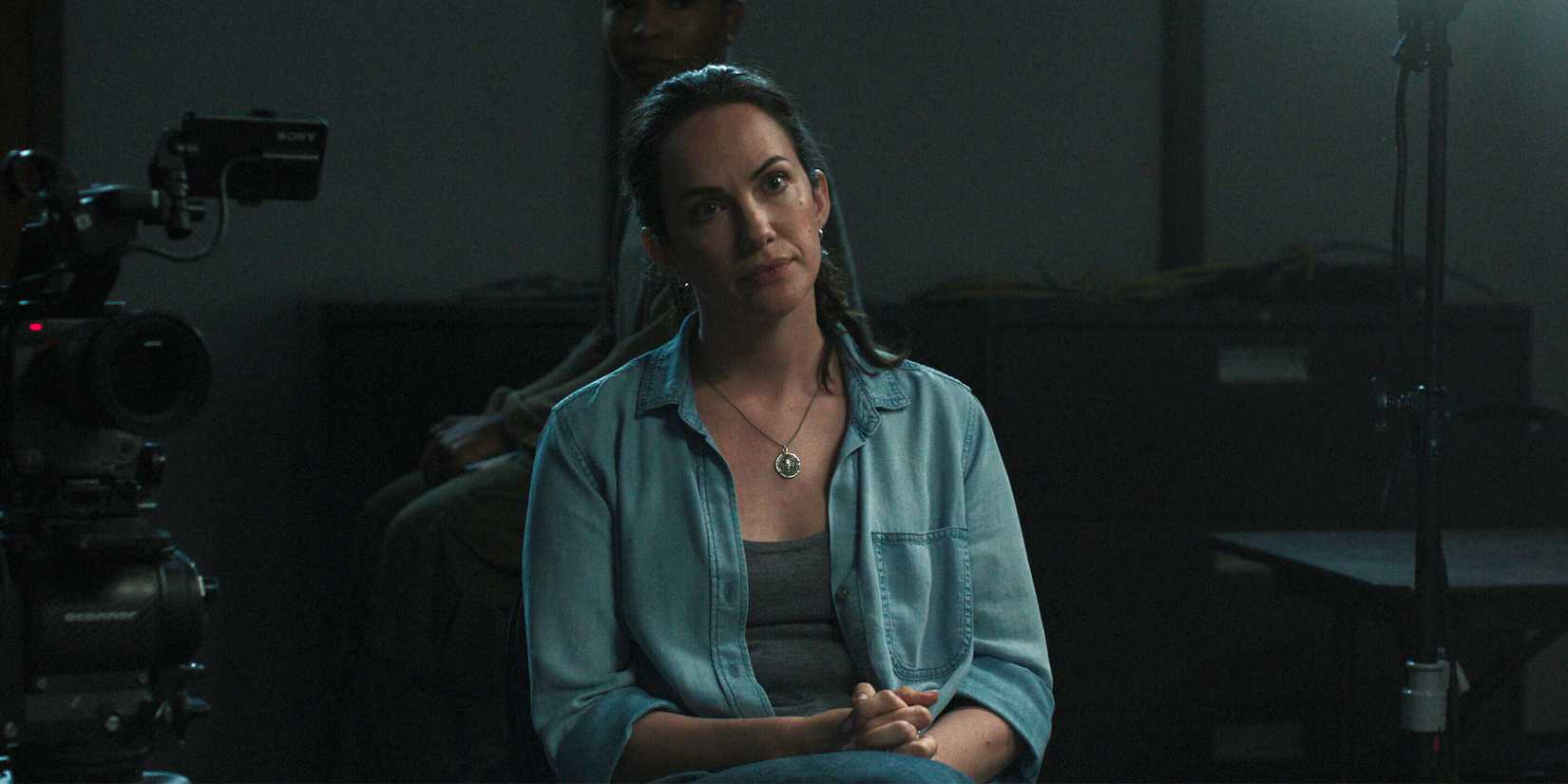 Kate Siegel in Carrie