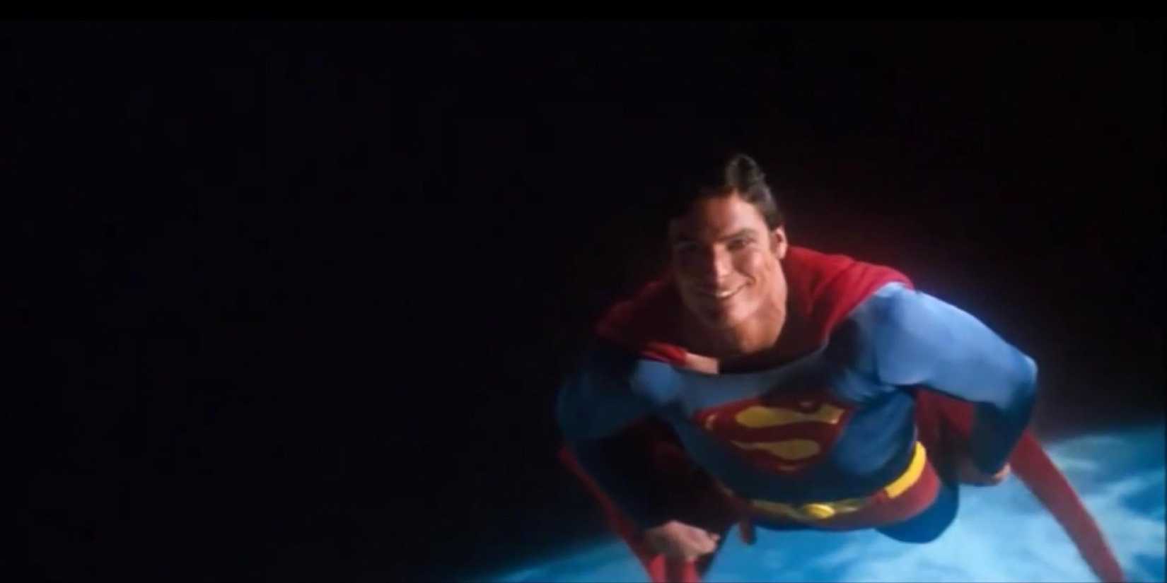Christopher Reeve smiling in the ending of 'Superman' (1978)