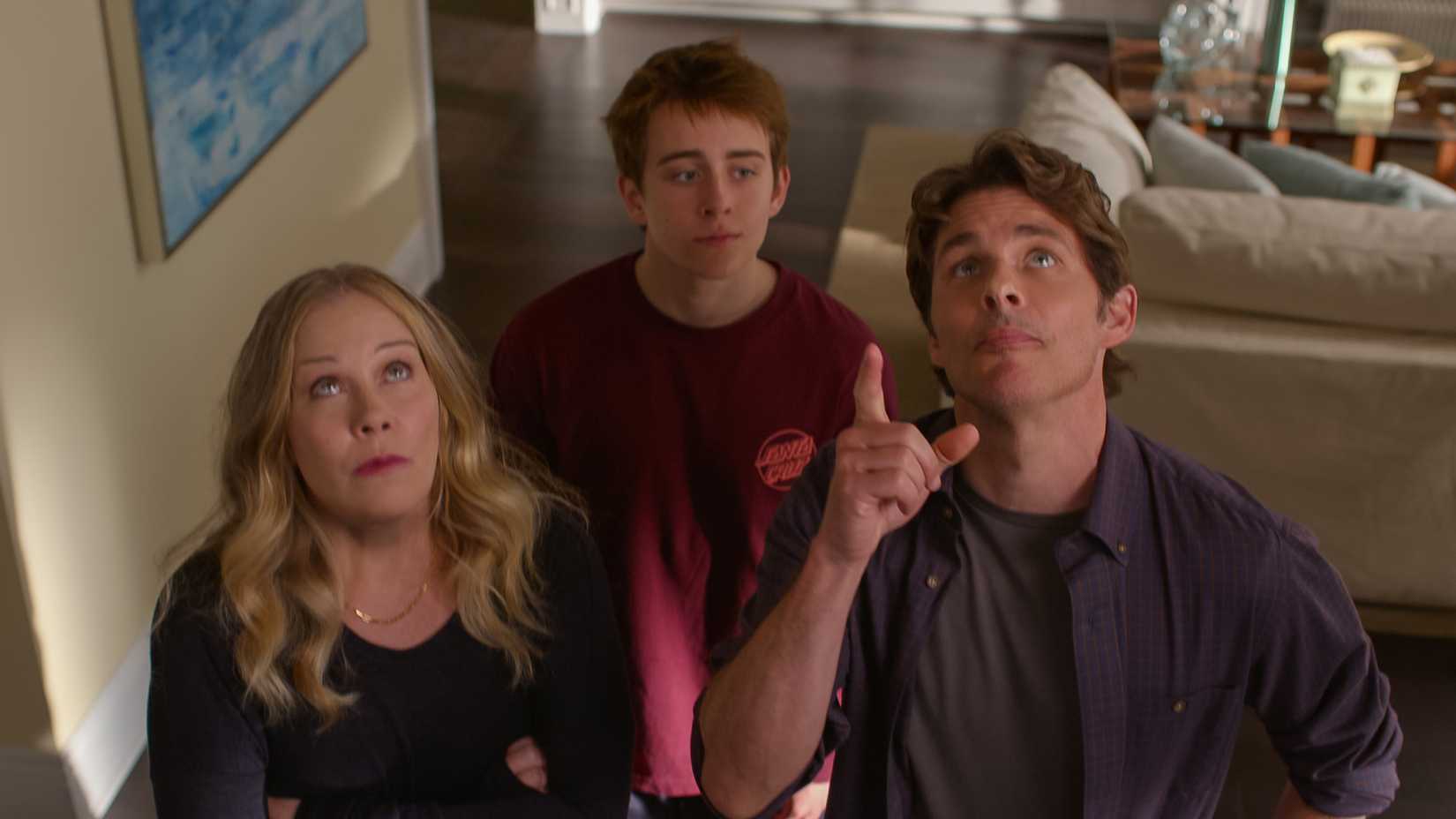 Scene from Dead to Me on Netflix