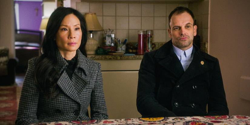 Lucy Liu and Jonny Lee Miller in 'Elementary'