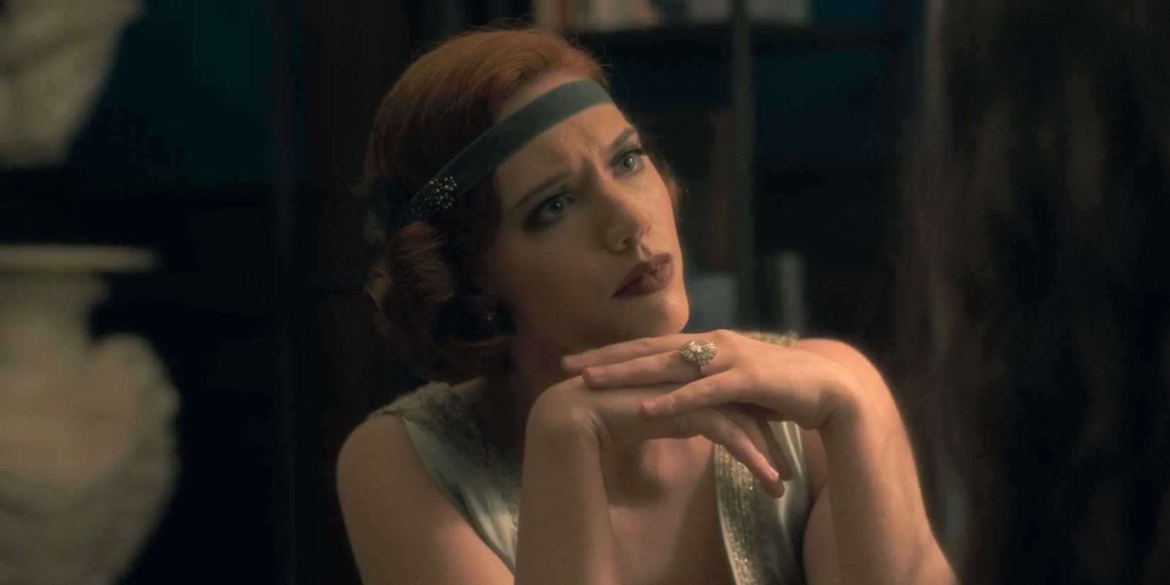 Catherine Parker as Poppy Hill in 'The Haunting of Hill House'