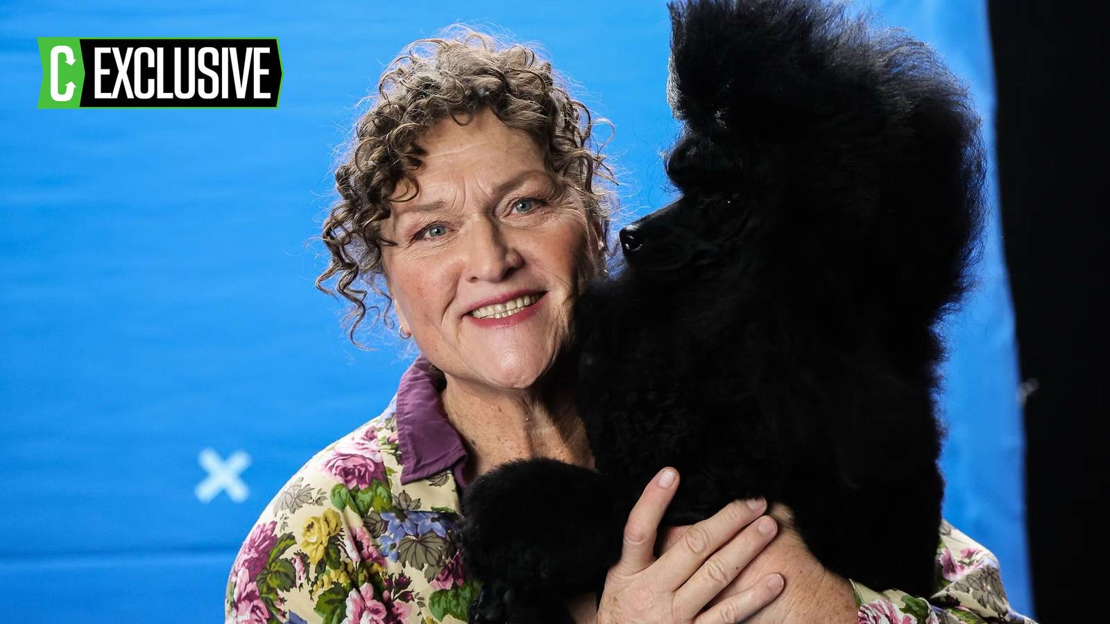 Glee's Dot-Marie Jones Leads Group Therapy Session in Breeder Sneak Peek