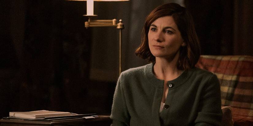 Bethan Vaughn (Jodie Whittaker) looks sternly.