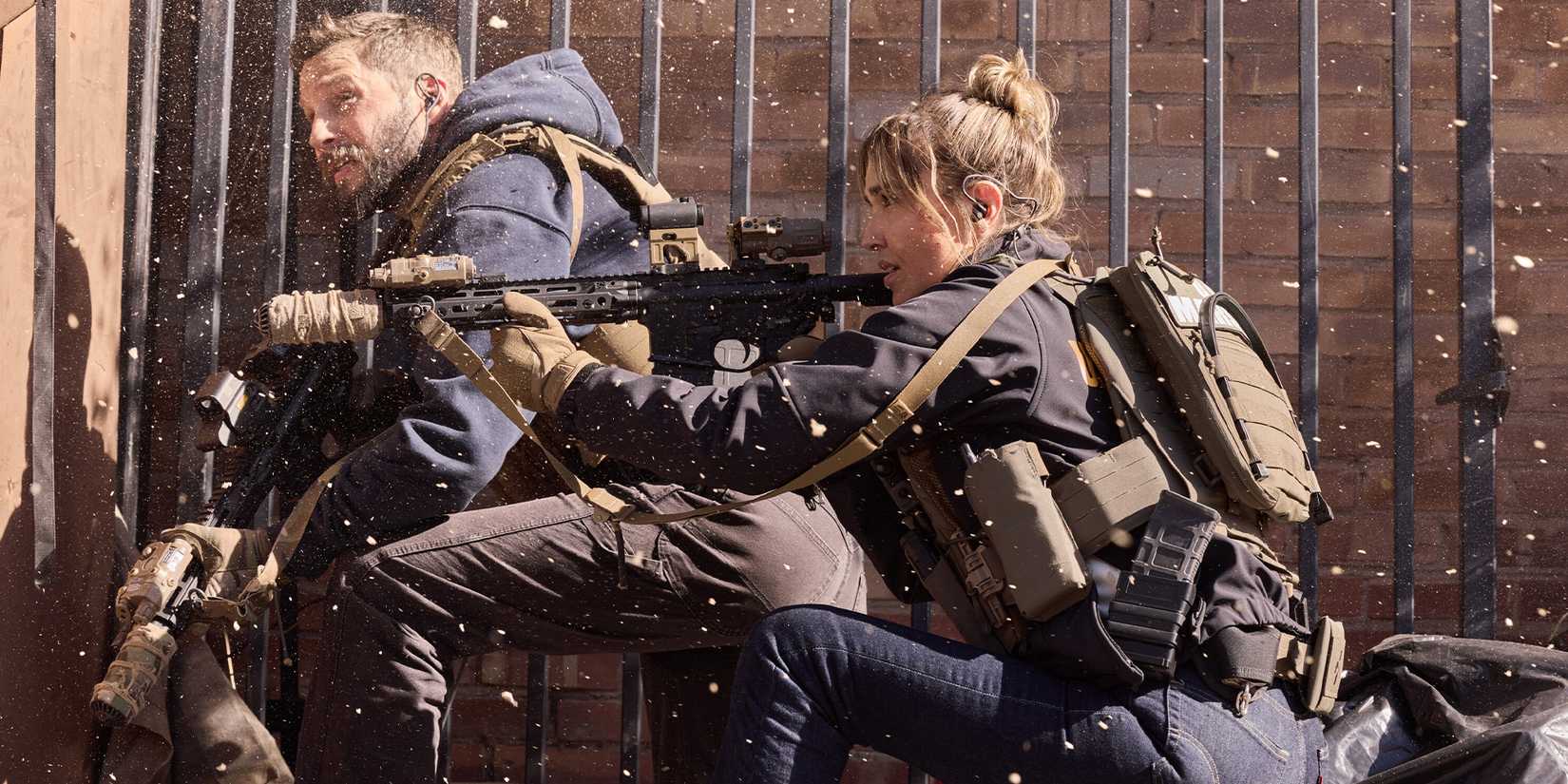 Cal (Logan Marshall-Green) and Belle (Arielle Kebbel) in action on 'Marshals'