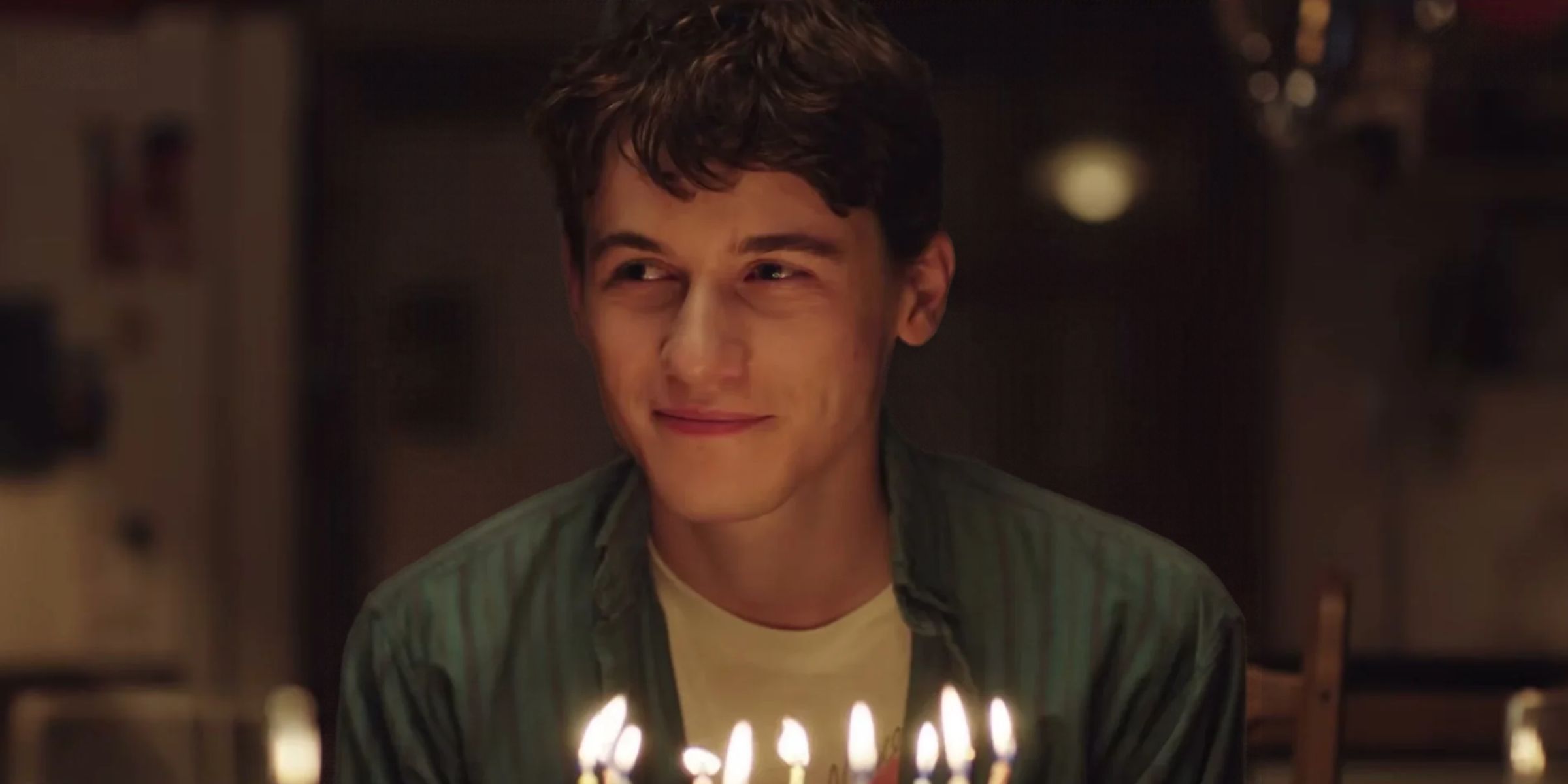 phony-hulu-sam-nivola Hulu’s Binge-Worthy New Series Is Officially a Streaming Sensation