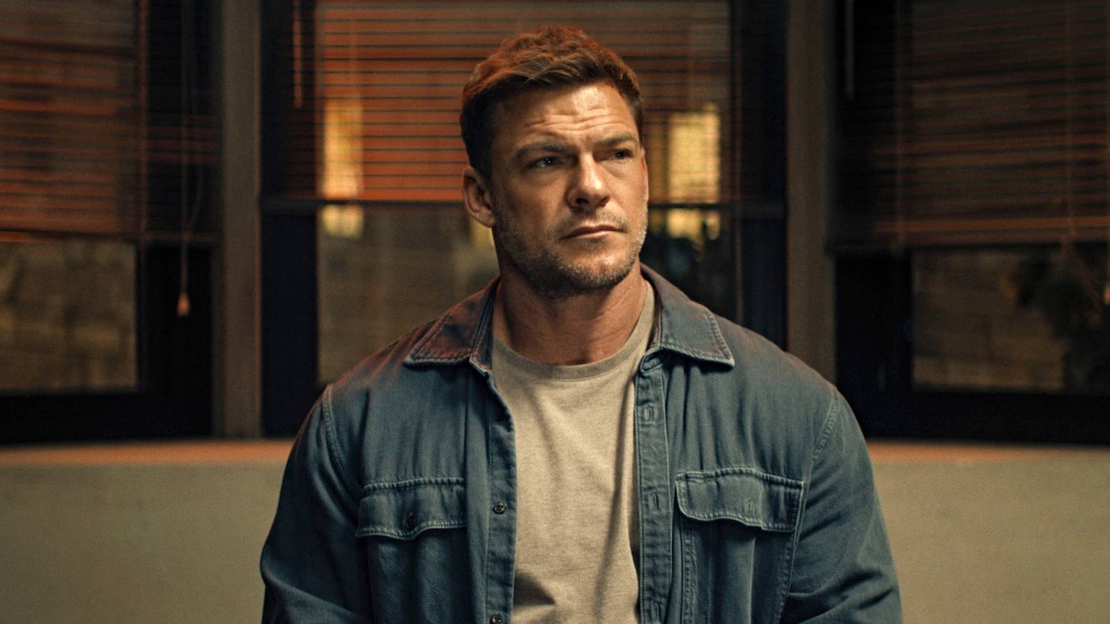 Alan Ritchson’s New ‘Reacher’ Replacement Officially Removed From 2,500 ...
