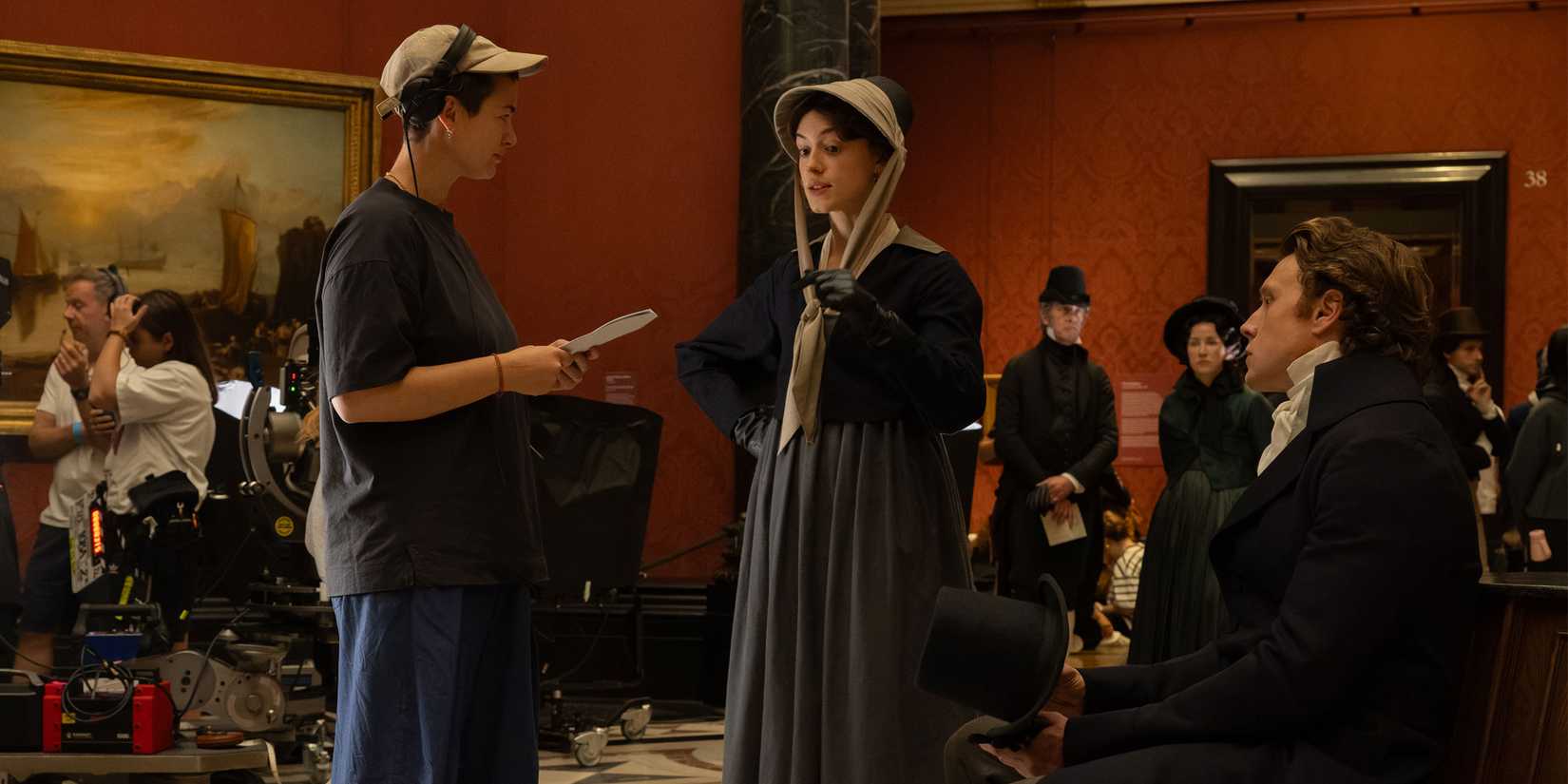 Georgia Oakley, Daisy Edgar-Jones and George MacKay Making Sense and Sensibility