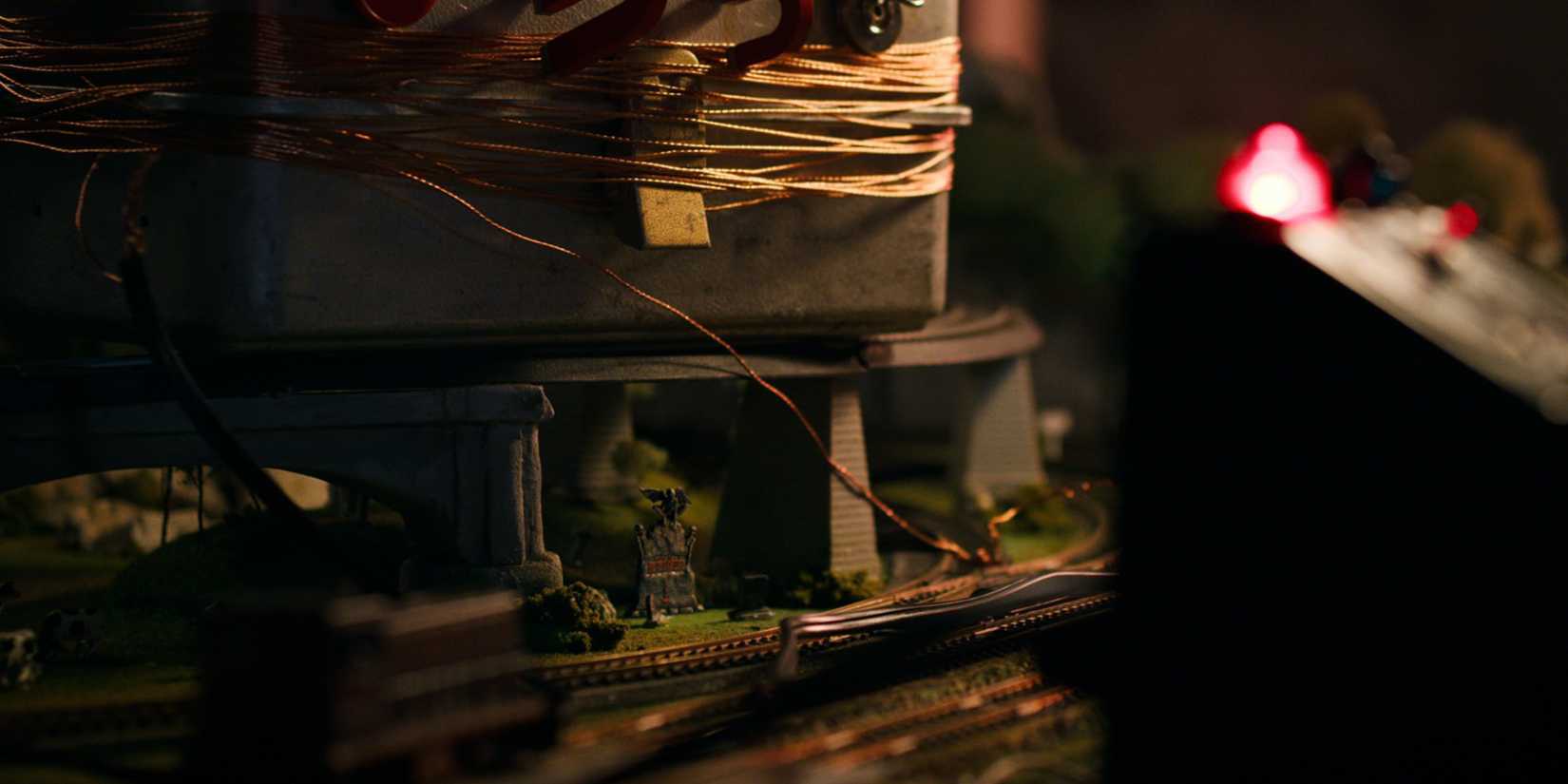 Small Betelgeuse tombstone on Mr. Clarke's model on 'Stranger Things'