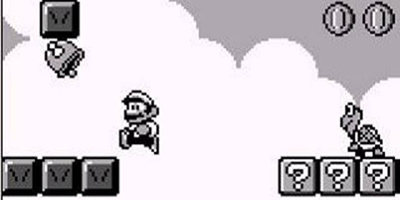 Mario jumping in Super Mario Land 2: 6 Golden Coins