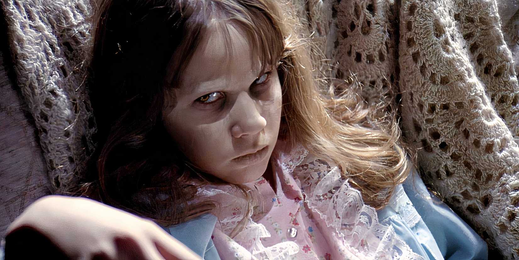 the-exorcist 6 Terrifying Horror Movies That Show 'Obsession' How It's Done