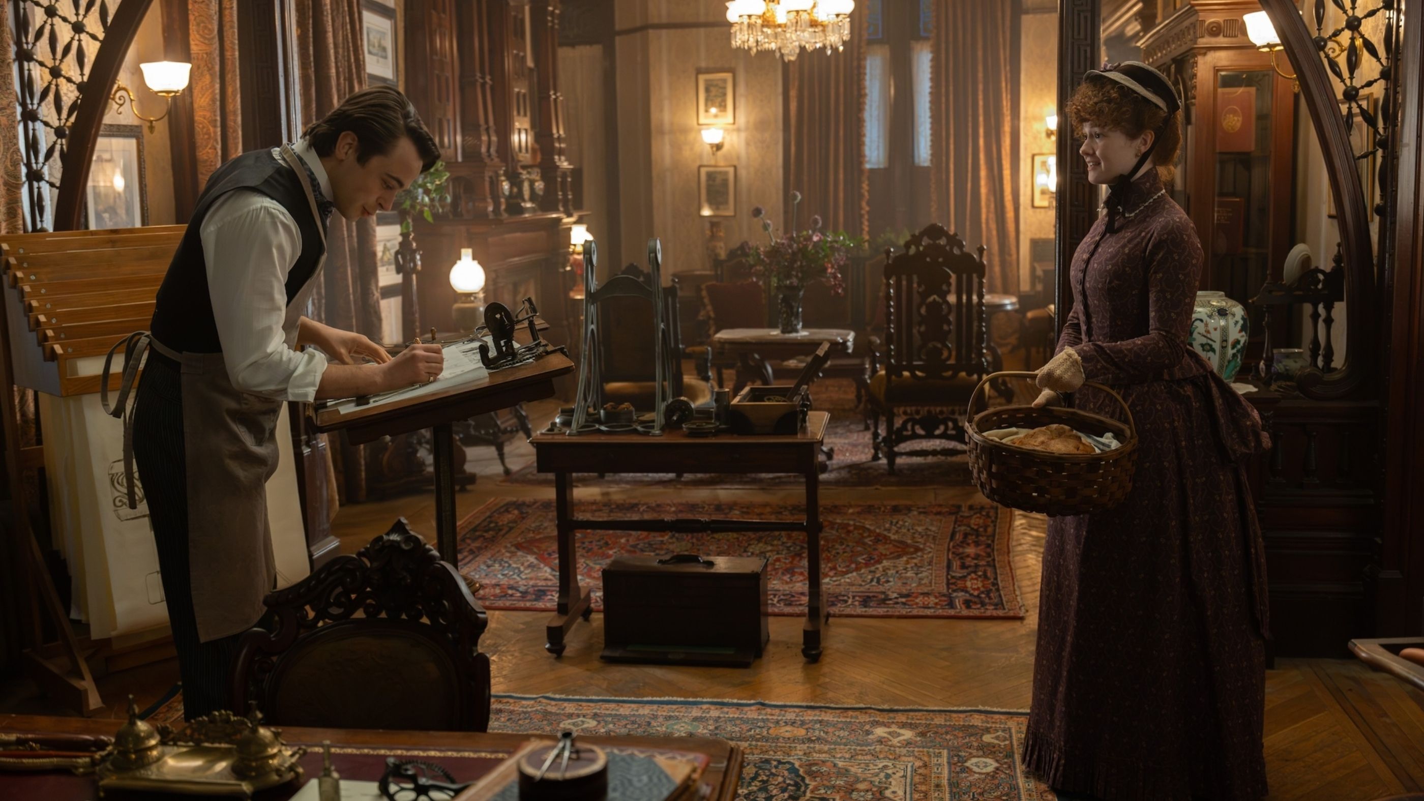 Ben Ahlers and Taylor Richardson in The Gilded Age Season 4