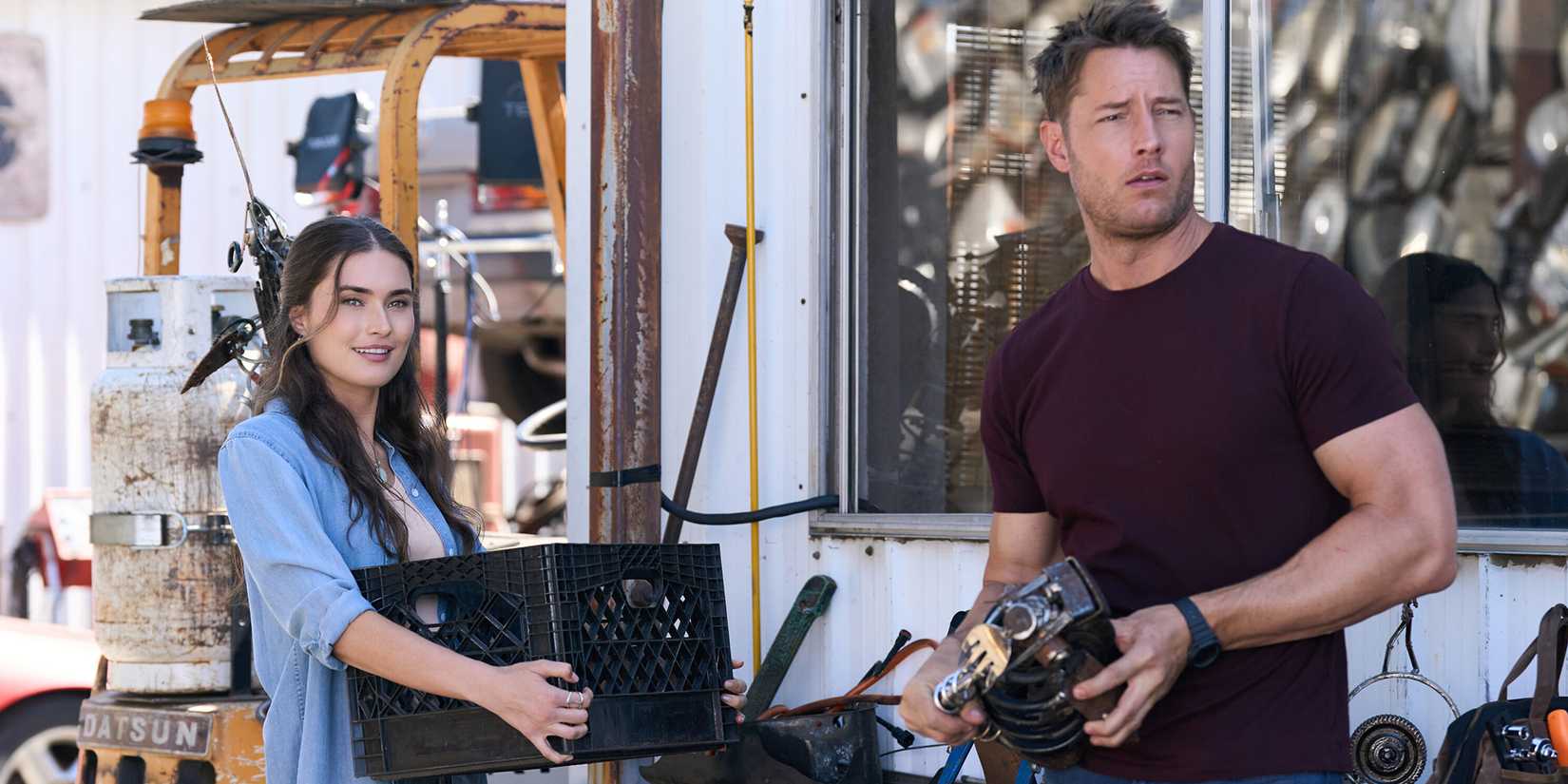 Jenna Nova (Gillian Bolt) and Colter Shaw (Justin Hartley) in the 'Tracker' episode "Original Parts"