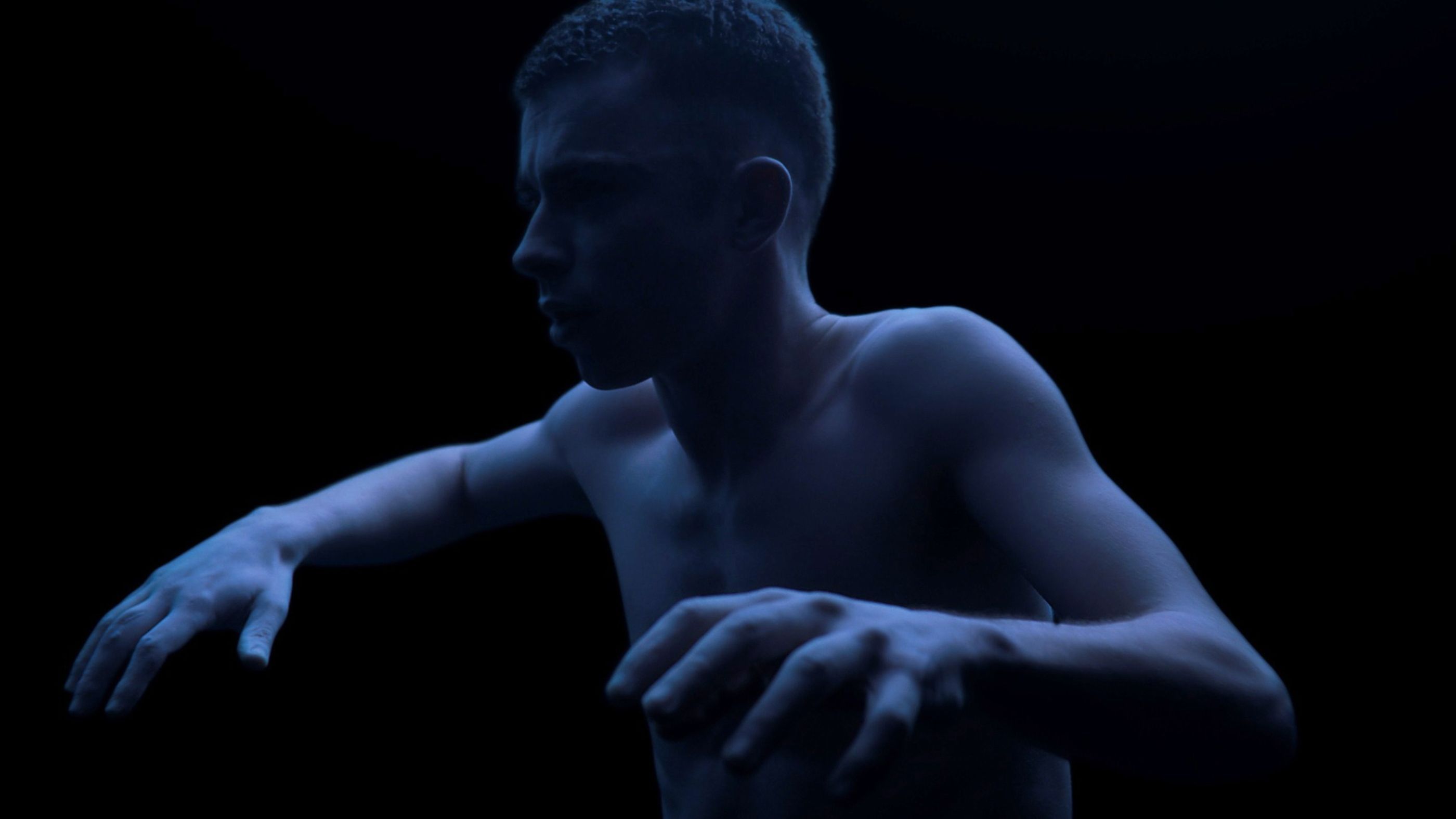 Man submerged in Under the Skin.