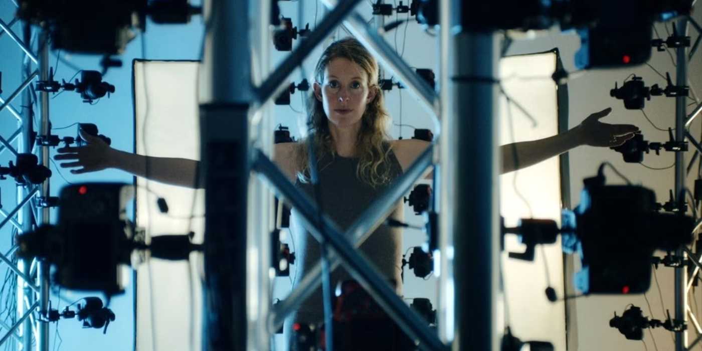 Elizabeth Holmes in You Can See Everything