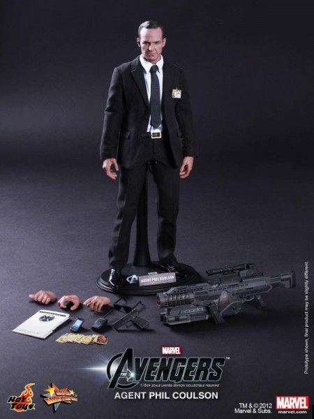 avengers-agent-phil-coulson-hot-toys