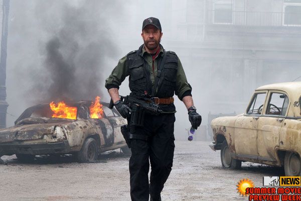 chuck-norris-the-expendables-2-image