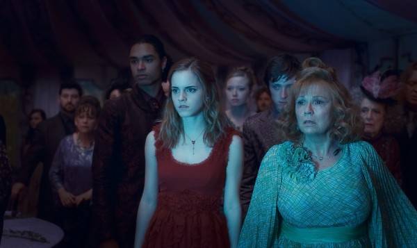 Emma Watson Interview HARRY POTTER AND THE DEATHLY HALLOWS - PART 1; Plus New Haircut, Clothing Line, College, More Emma Watson Interview HARRY POTTER AND THE DEATHLY HALLOWS - PART 1; Plus New Haircut, Clothing Line, College, More