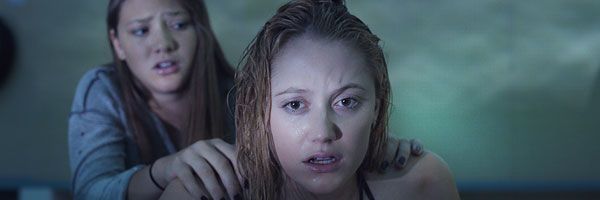 it-follows-maika-monroe-slice