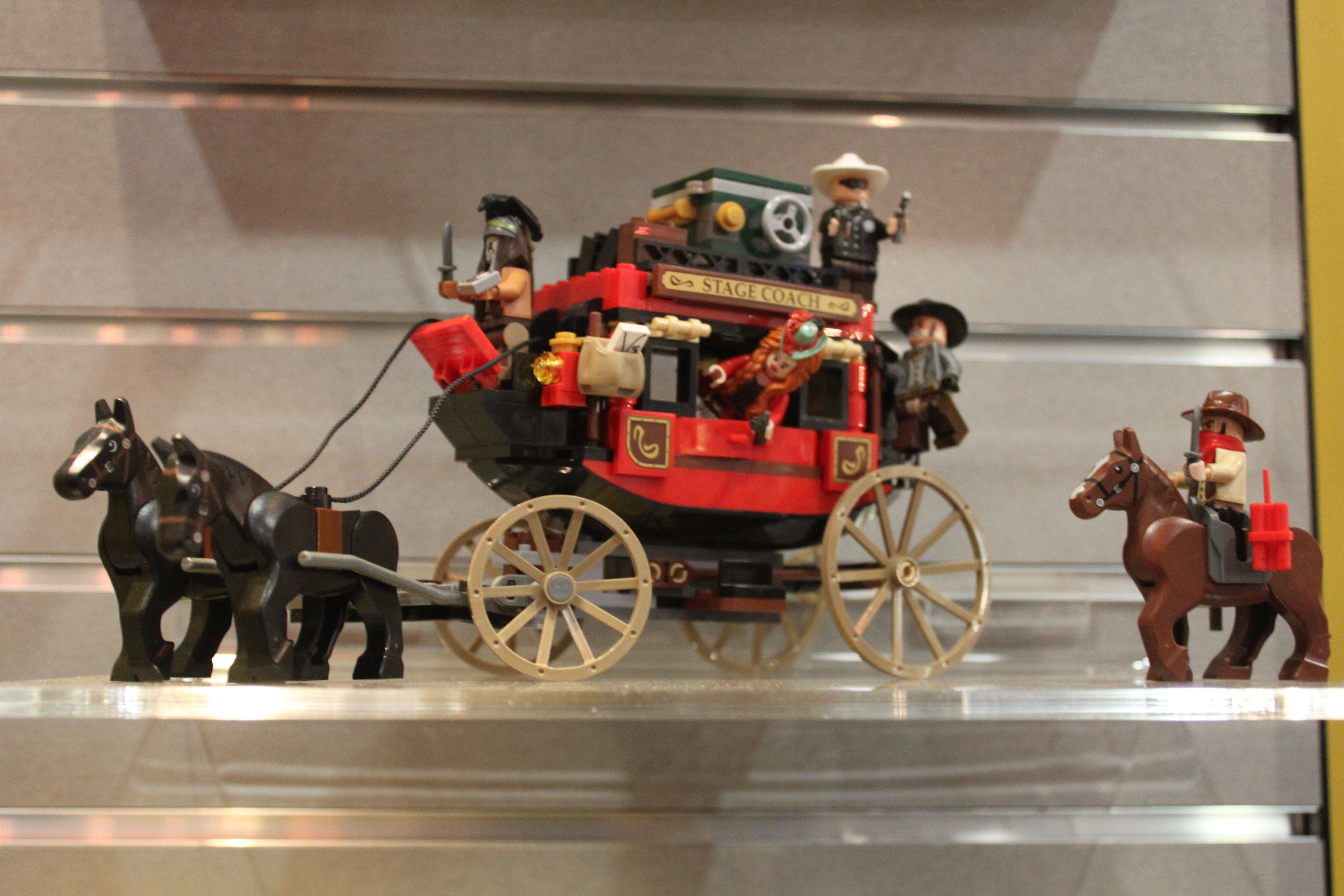Toy Fair 2013: New Lego Sets for LORD OF THE RINGS, STAR WARS, and THE ...
