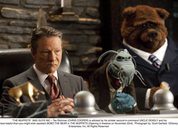 Details on the Original Ending and Deleted Scenes for THE MUPPETS