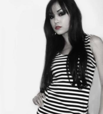 Nastasya Anislavovna Samburskaya yalangoch Juda katta jinsiy olatni surati