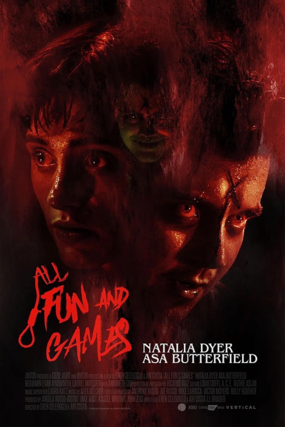 Pôster do filme 'All Fun and Games', estrelado por Asa Butterfield e Natalia Dyer.