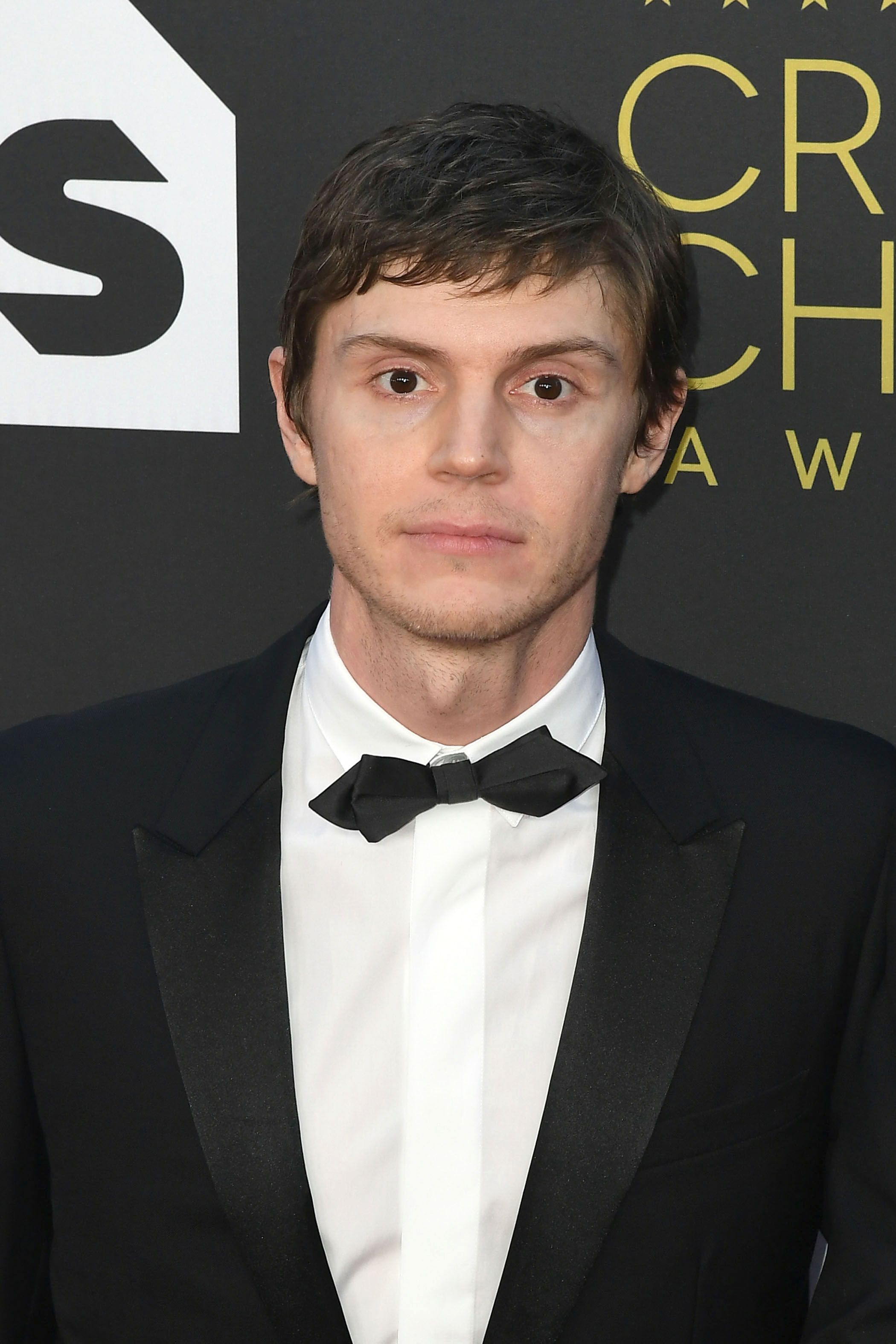 Evan Peters