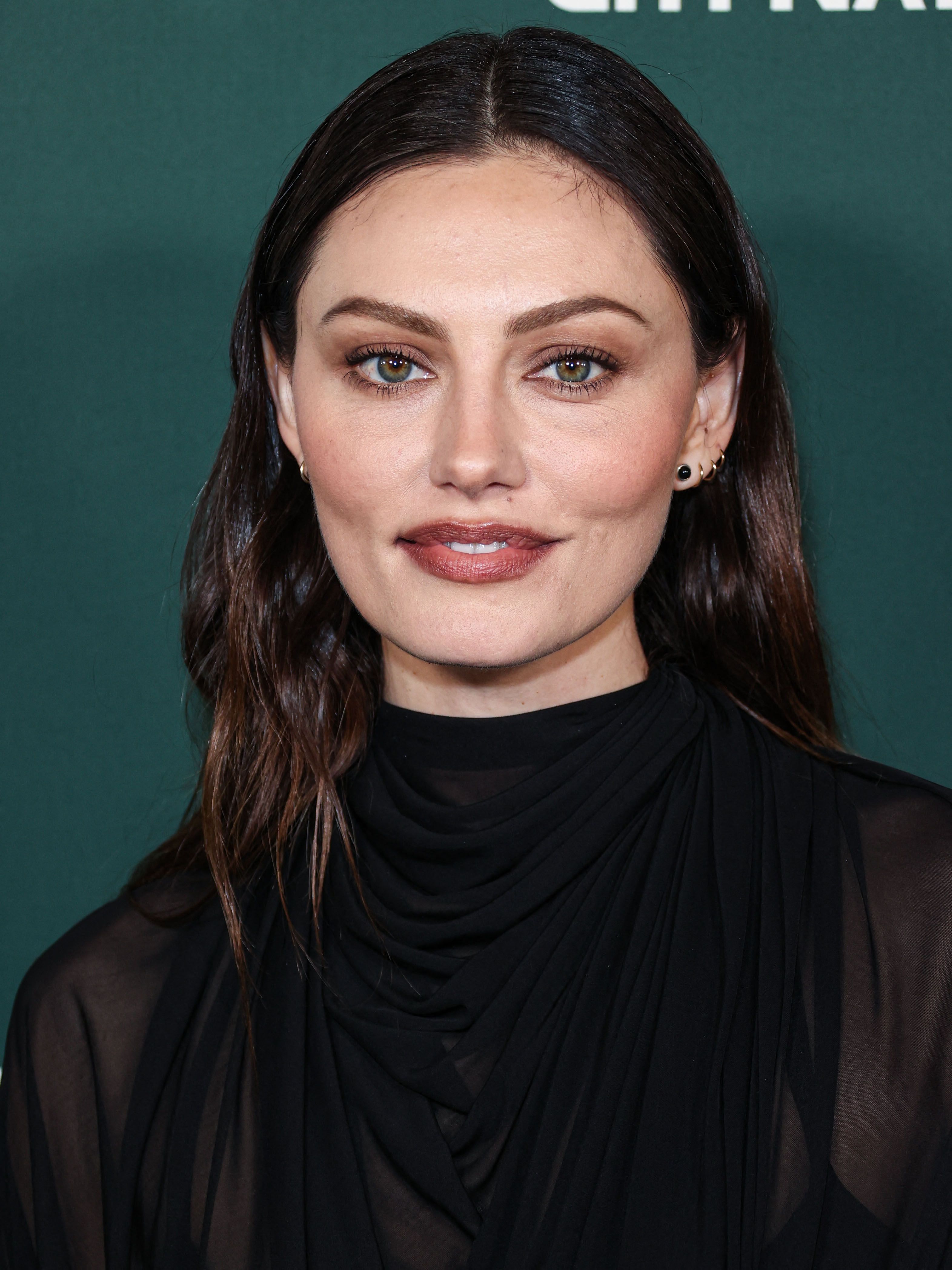 Phoebe Tonkin