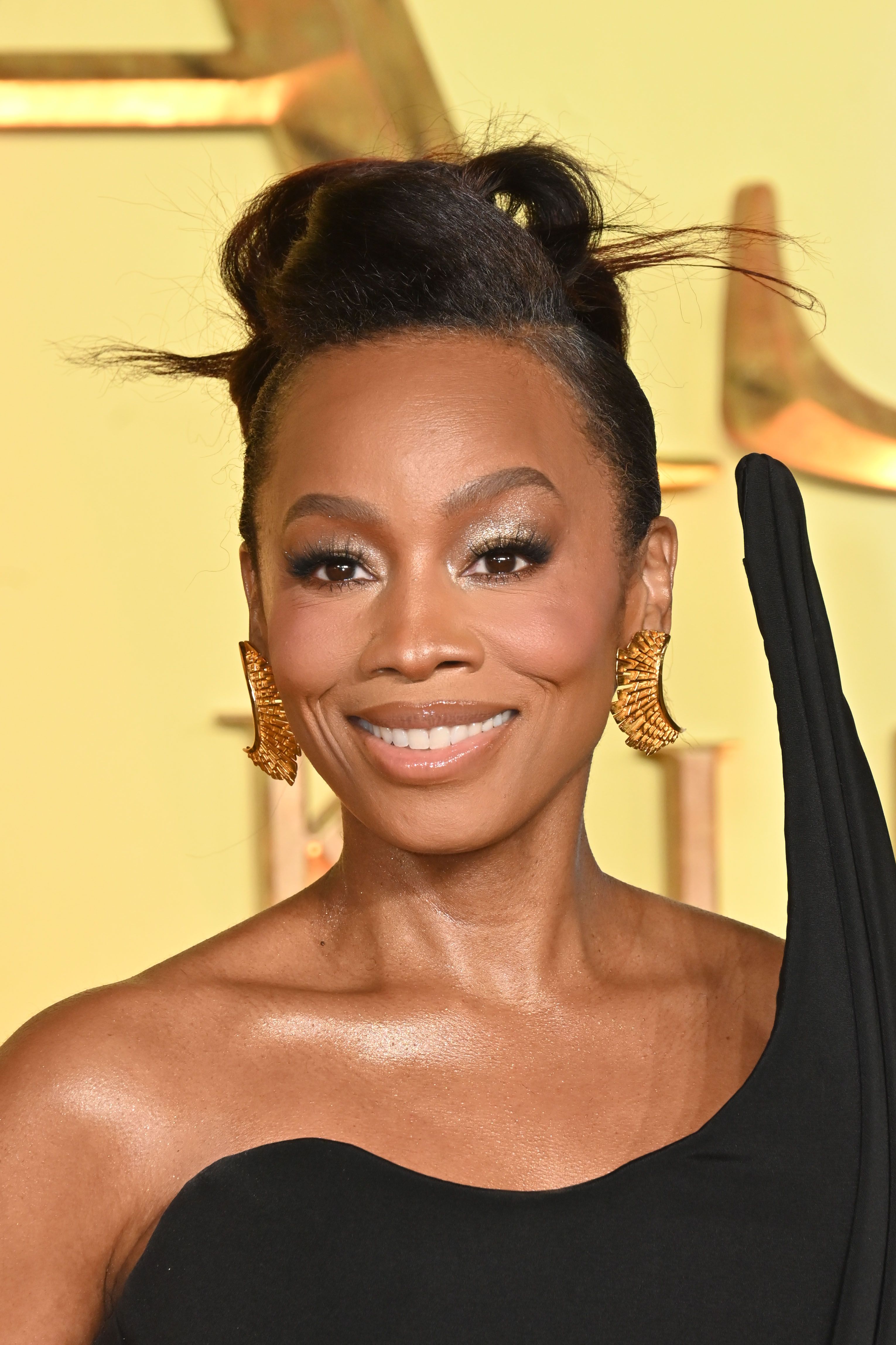 Headshot Of Anika Noni Rose