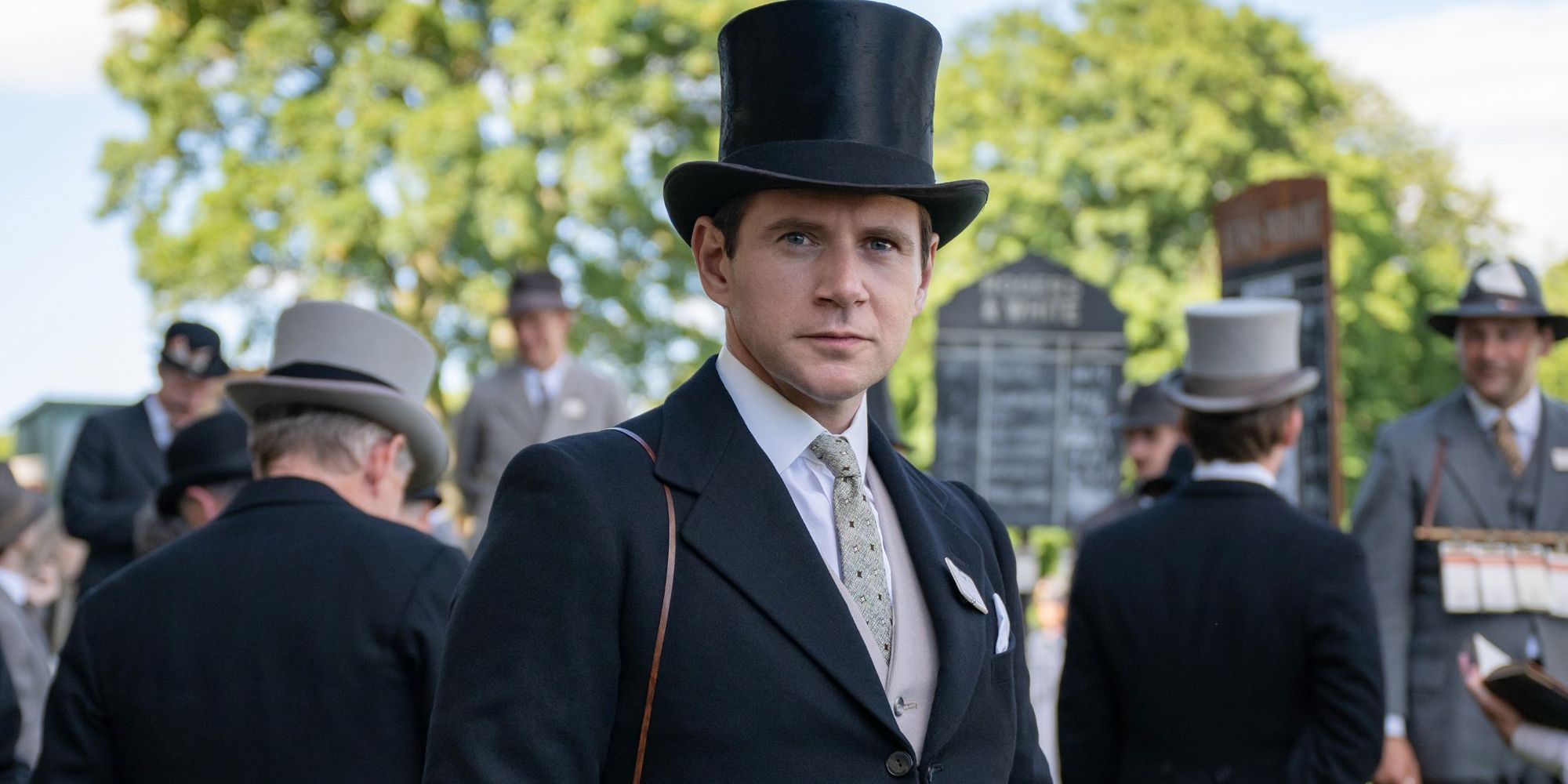 Allan Leech como Tom Branson em uma cena de Downton Abbey: A Grande Final.