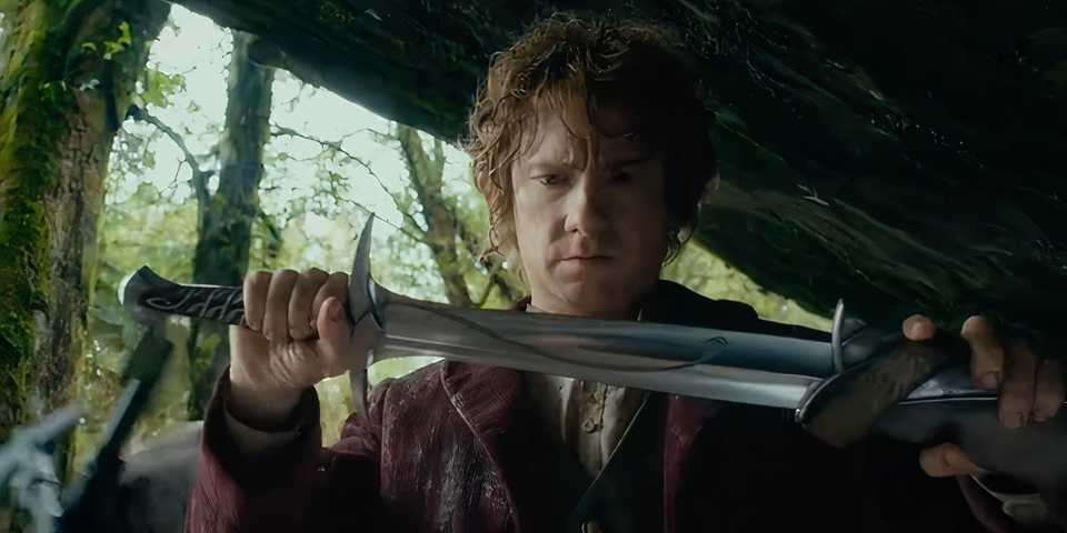 bilbo-s-first-look-at-sting.jpeg