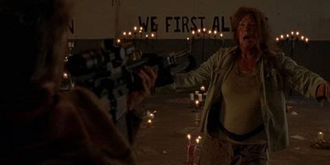 carol-holds-mary-at-gunpoint-in-the-walking-dead.jpg