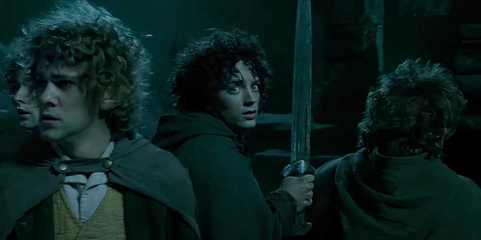 Frodo Invisible Weather Top 'Lord of the Rings' Star, 44, Addresses Bizarre Legolas & Frodo Fan Theory