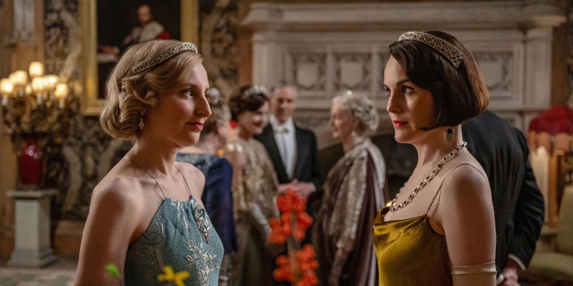 Edith e Mary se encarando em Downton Abbey: A Grande Final.