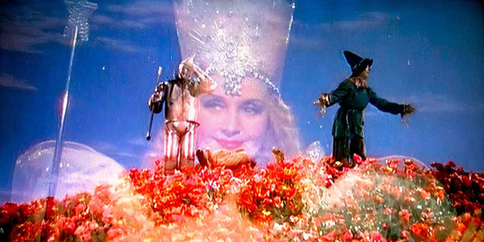 Poppy Sphere 'The Wizard of Oz' at The Sphere Is Certainly an Event, but Don't Call ...